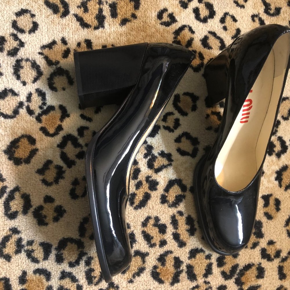 Miu Miu Size 41 Patent Leather Pumps - image 3